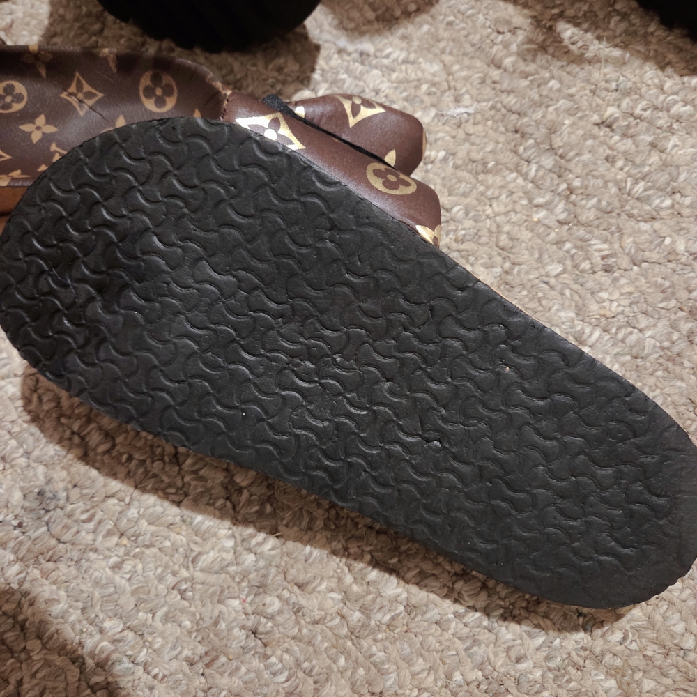 Louis Vuitton Black and Brown Heeled Boots - Picture 4 of 5